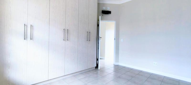 1 Bedroom Property for Sale in Blue Mountain Village Western Cape